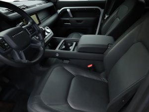 Land Rover Defender 110  D200 X-Dynamic SE