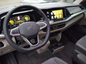 Volkswagen T7 Multivan Edition 1.4 TSI DSG eHybrid (lang)